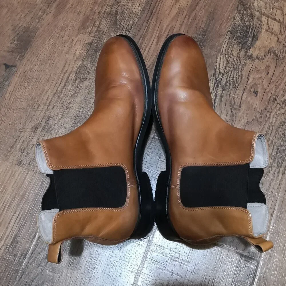 Banana Republic‎ Men’s Tan Chelsea Leather Ankle Boots  Size 9